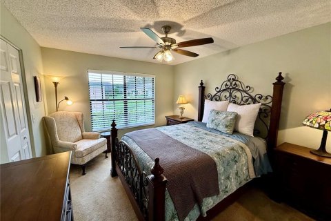 House in New Port Richey, Florida 2 bedrooms, 123.19 sq.m. № 1901879 - photo 14