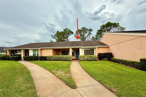 House in New Port Richey, Florida 2 bedrooms, 123.19 sq.m. № 1901879 - photo 2
