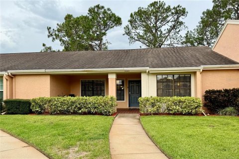 House in New Port Richey, Florida 2 bedrooms, 123.19 sq.m. № 1901879 - photo 1