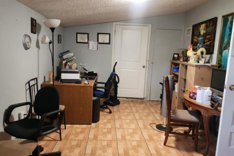 House in Orlando, Florida 3 bedrooms, 97.55 sq.m. № 1876814 - photo 11