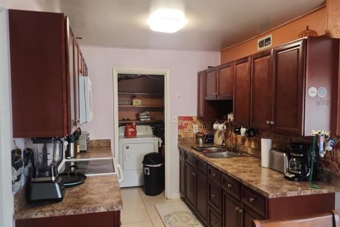 House in Orlando, Florida 3 bedrooms, 97.55 sq.m. № 1876814 - photo 18