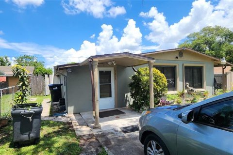 House in Orlando, Florida 3 bedrooms, 97.55 sq.m. № 1876814 - photo 8