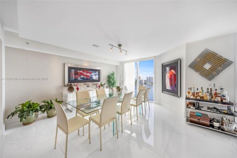 Купить кондоминиум в Авентура, Флорида 4 спальни, 327.39м2, № 2168271 - фото 15