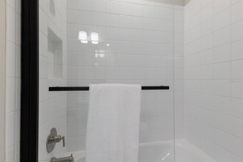 Casa en alquiler en Sarasota, Florida, 4 dormitorios, 247.49 m2 № 1822316 - foto 25