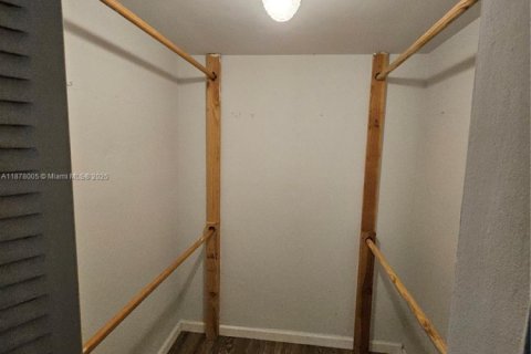 Copropriété à louer à Tamarac, Floride: 2 chambres, 88.16 m2 № 1981737 - photo 28