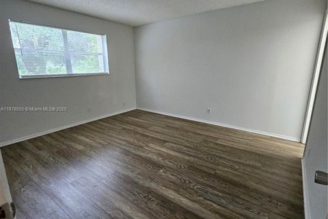 Copropriété à louer à Tamarac, Floride: 2 chambres, 88.16 m2 № 1981737 - photo 23