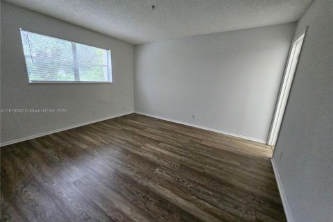 Copropriété à louer à Tamarac, Floride: 2 chambres, 88.16 m2 № 1981737 - photo 24