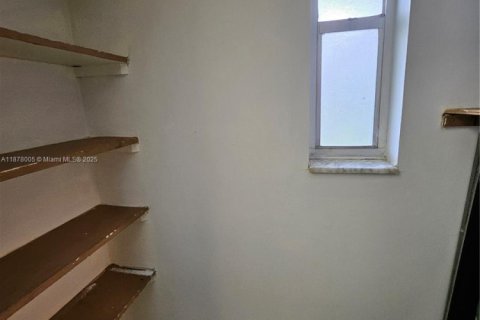 Copropriété à louer à Tamarac, Floride: 2 chambres, 88.16 m2 № 1981737 - photo 9