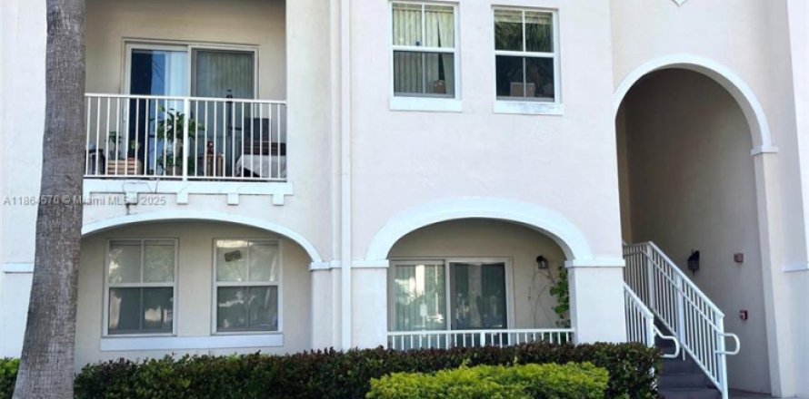 Condo à Doral, Floride, 2 chambres № 1892672