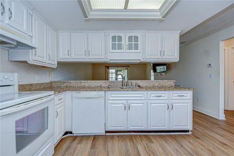 Copropriété à vendre à Zephyrhills, Floride: 2 chambres, 101.64 m2 № 1759467 - photo 14