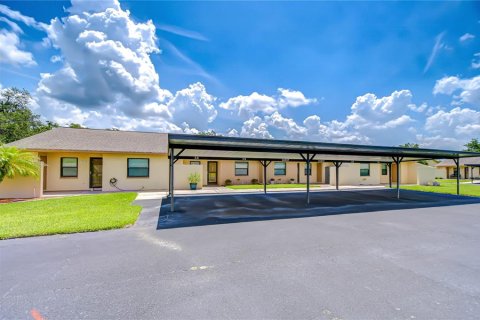 Copropriété à vendre à Zephyrhills, Floride: 2 chambres, 101.64 m2 № 1759467 - photo 5