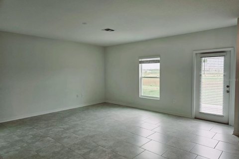 House in Winter Haven, Florida 5 bedrooms, 209.4 sq.m. № 1886661 - photo 6