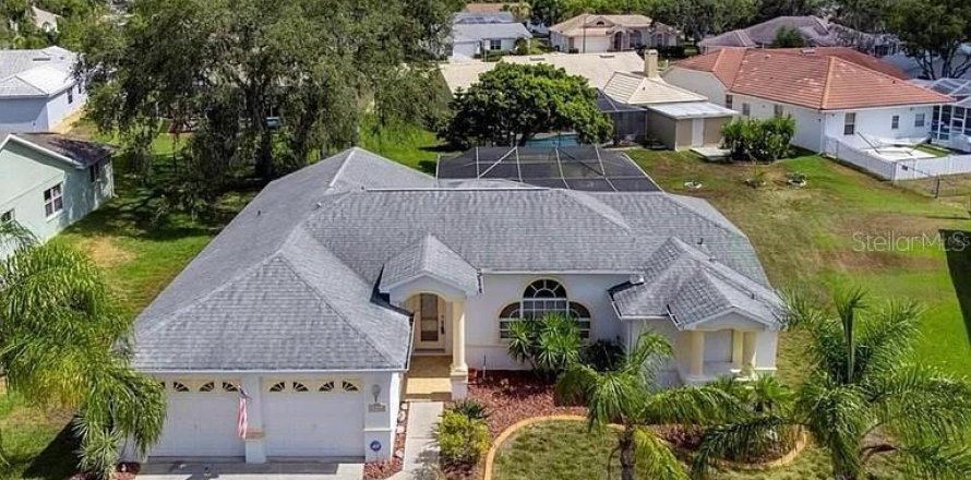 Villa ou maison à Hudson, Floride 3 chambres, 155.24 m2 № 2418973
