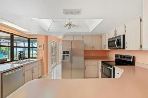 Villa ou maison à louer à Hudson, Floride: 3 chambres, 155.24 m2 № 2418973 - photo 4