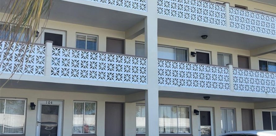 Condo in Clearwater, Florida, 2 bedrooms  № 1527824