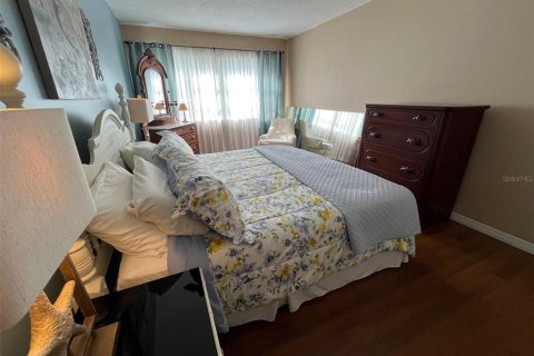 Condo in Clearwater, Florida, 2 bedrooms  № 1527824 - photo 13