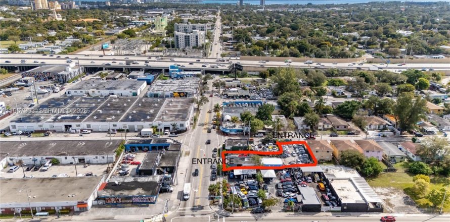 Immobilier commercial à Miami, Floride № 2081388