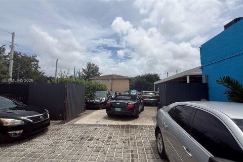Immobilier commercial à vendre à Miami, Floride № 2081388 - photo 5