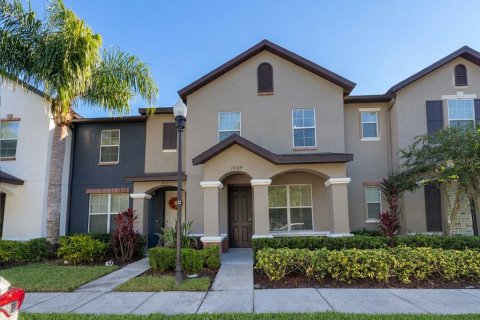 Townhouse in Tampa, Florida 3 bedrooms, 148.27 sq.m. № 2438155 - photo 2