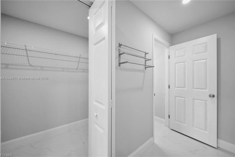 House in Cape Coral, Florida 3 bedrooms № 1889177 - photo 16