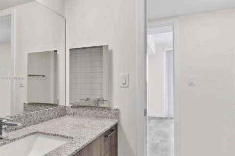 Apartamento en alquiler en Sweetwater, Florida, 2 dormitorios, 88.44 m2 № 1937582 - foto 10