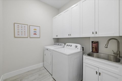 Casa en venta en Cape Coral, Florida, 3 dormitorios, 185.8 m2 № 2385904 - foto 20