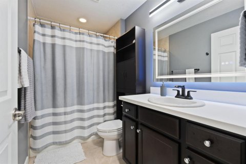 House in Port St. Lucie, Florida 3 bedrooms, 125.23 sq.m. № 2146768 - photo 24