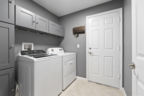 House in Port St. Lucie, Florida 3 bedrooms, 125.23 sq.m. № 2146768 - photo 27