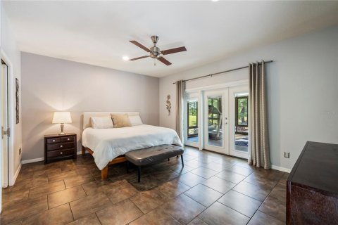 Villa ou maison à vendre à Orlando, Floride: 4 chambres, 241.27 m2 № 2305976 - photo 16
