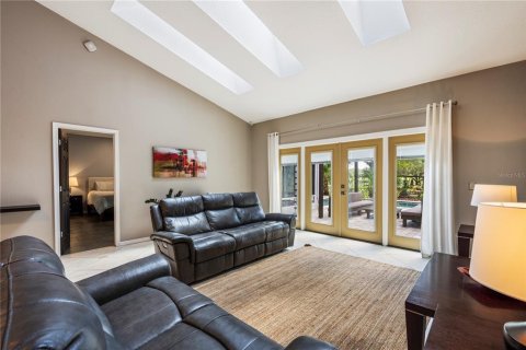 Villa ou maison à vendre à Orlando, Floride: 4 chambres, 241.27 m2 № 2305976 - photo 13