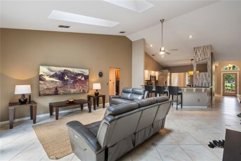 Villa ou maison à vendre à Orlando, Floride: 4 chambres, 241.27 m2 № 2305976 - photo 14
