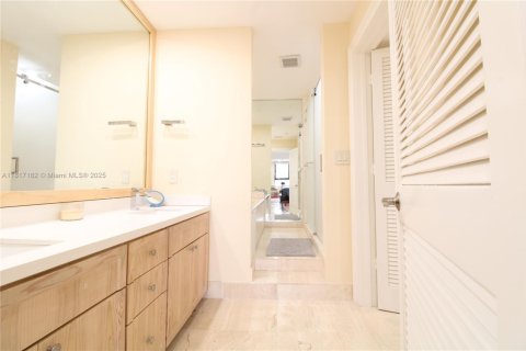 Copropriété à vendre à Key Biscayne, Floride: 2 chambres, 139.91 m2 № 1942872 - photo 17