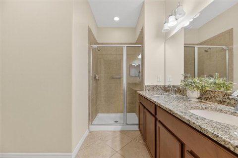 Casa en venta en Tampa, Florida, 4 dormitorios, 211.45 m2 № 2117408 - foto 16