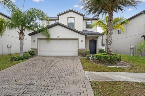 House in Tampa, Florida 4 bedrooms, 211.45 sq.m. № 2117408