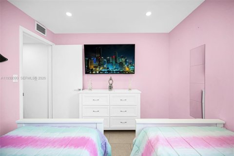 Купить кондоминиум в Майами, Флорида 2 спальни, 100.89м2, № 1997406 - фото 26