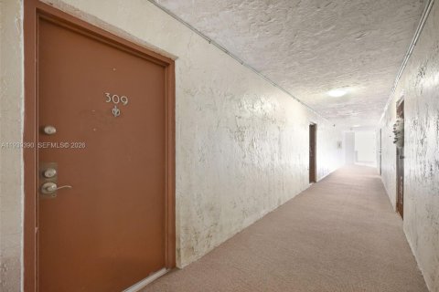 Купить кондоминиум в Майами, Флорида 2 спальни, 100.89м2, № 1997406 - фото 4