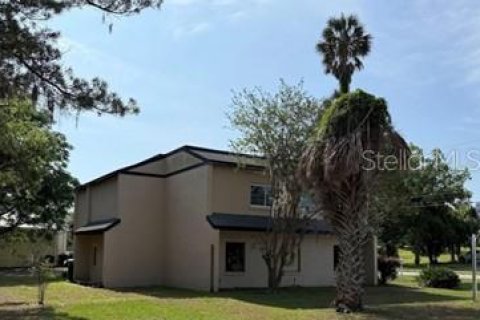 Купить коммерческую недвижимость в Окала, Флорида 290.23м2, № 1678421 - фото 2