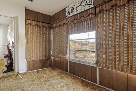 Condo in Lauderdale Lakes, Florida, 1 bedroom  № 1991452 - photo 11