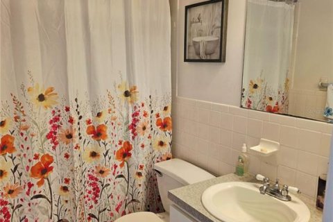 Condo in Saint Petersburg, Florida, 1 bedroom  № 2233038 - photo 12