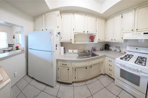 Condo in Saint Petersburg, Florida, 1 bedroom  № 2233038 - photo 10
