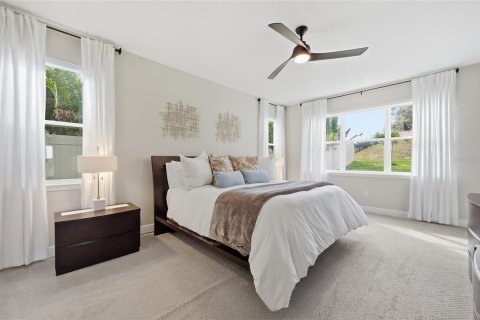 House in Winter Garden, Florida 7 bedrooms, 438.5 sq.m. № 2102118 - photo 24