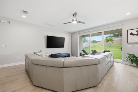 House in Winter Garden, Florida 7 bedrooms, 438.5 sq.m. № 2102118 - photo 21