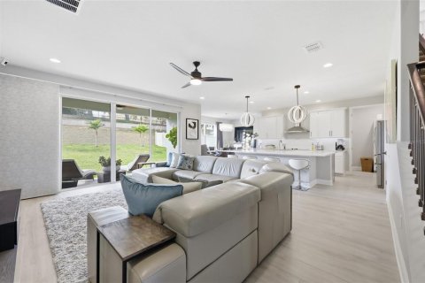 House in Winter Garden, Florida 7 bedrooms, 438.5 sq.m. № 2102118 - photo 20