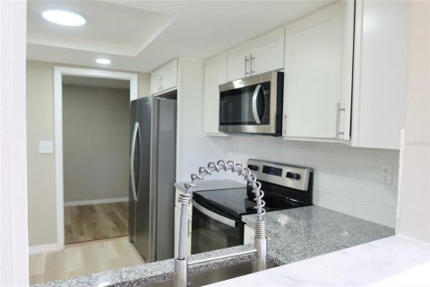 Villa ou maison à vendre à Port Richey, Floride: 3 chambres, 124.86 m2 № 2201494 - photo 13