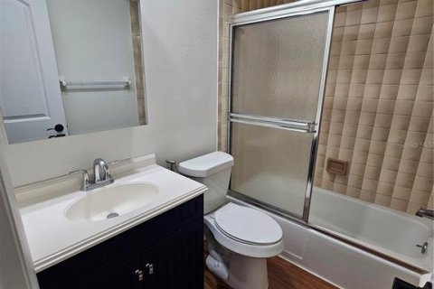 Снять в аренду виллу или дом в Сарасота, Флорида 3 комнаты, 86.96м2, № 2094029 - фото 17