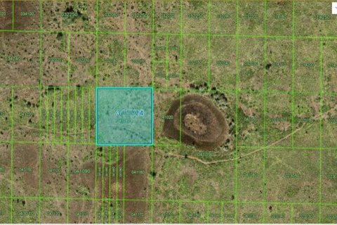 Terreno en Frostproof, Florida № 2095923