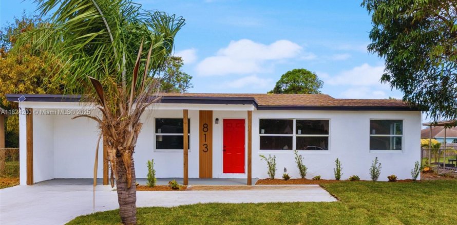 House in Delray Beach, Florida 3 bedrooms, 90.95 sq.m. № 1791010