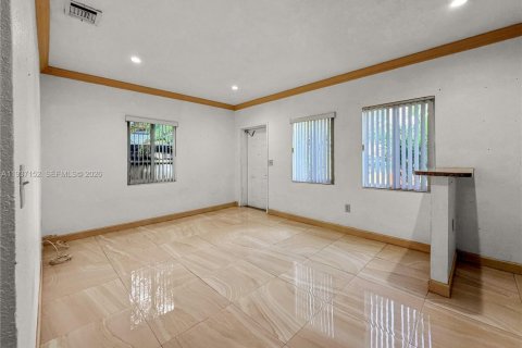 Casa en alquiler en Miami, Florida, 1 dormitorio, 46.45 m2 № 1995052 - foto 4