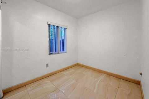 Casa en alquiler en Miami, Florida, 1 dormitorio, 46.45 m2 № 1995052 - foto 7