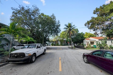 Casa en alquiler en Miami, Florida, 1 dormitorio, 46.45 m2 № 1995052 - foto 20
